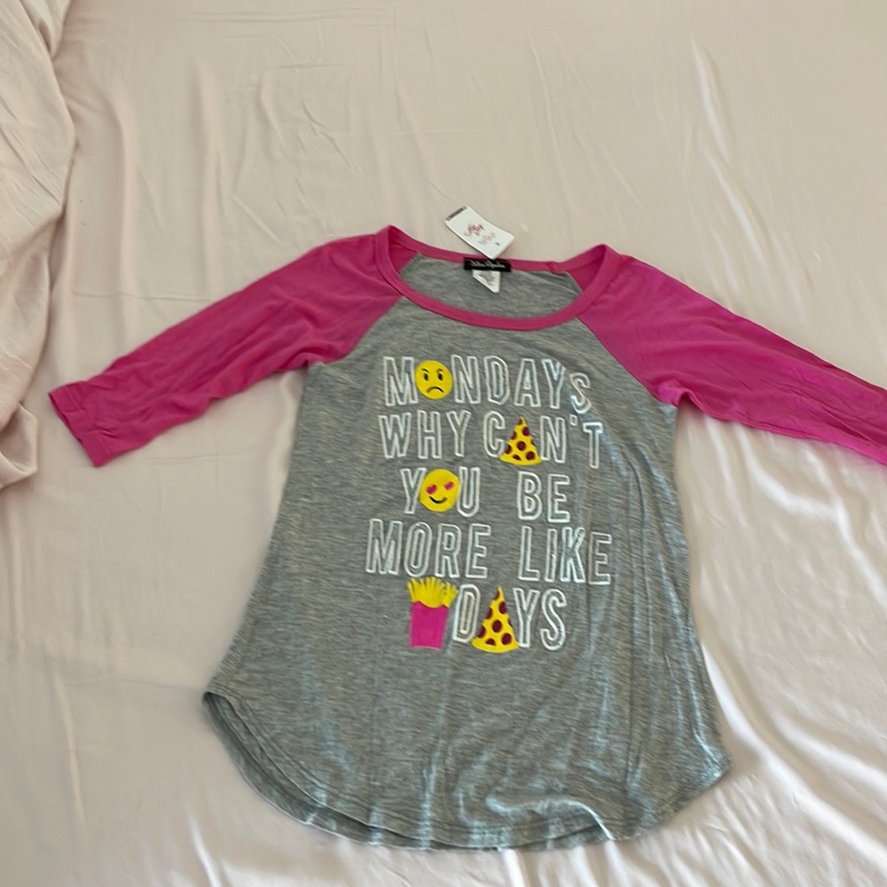 Girls 3/4 sleeve raglan tshirt